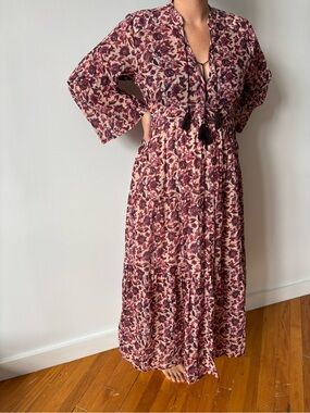 Doen Floral Dress in Cream, Purple
